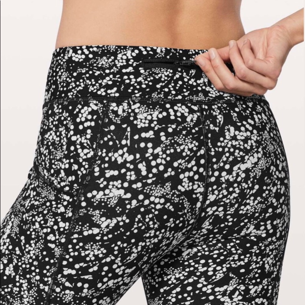 Tight stuff Ii Lululemon 7/8 leggings